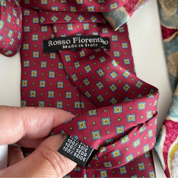 3 ASSORTED MODISH TIES - Picture 6 of 6